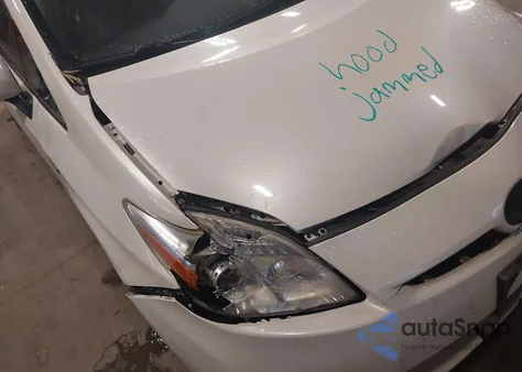 2011 Toyota Prius Three z USA, uszkodzony, nr VIN JTDKN3DU4B0265371